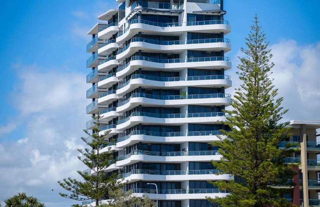 X Kirra Apartments-1