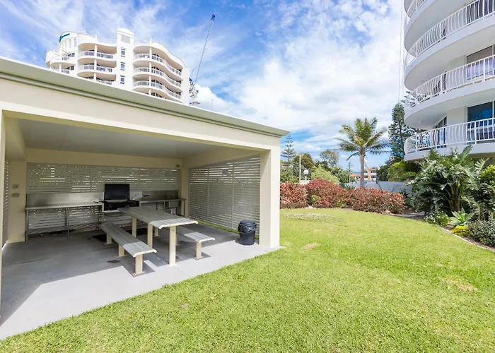 Burleigh Surf Apartments Gold Coast