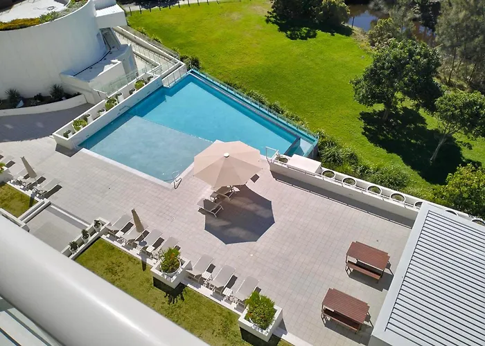 Kirra Surf Apartments Gold Coast